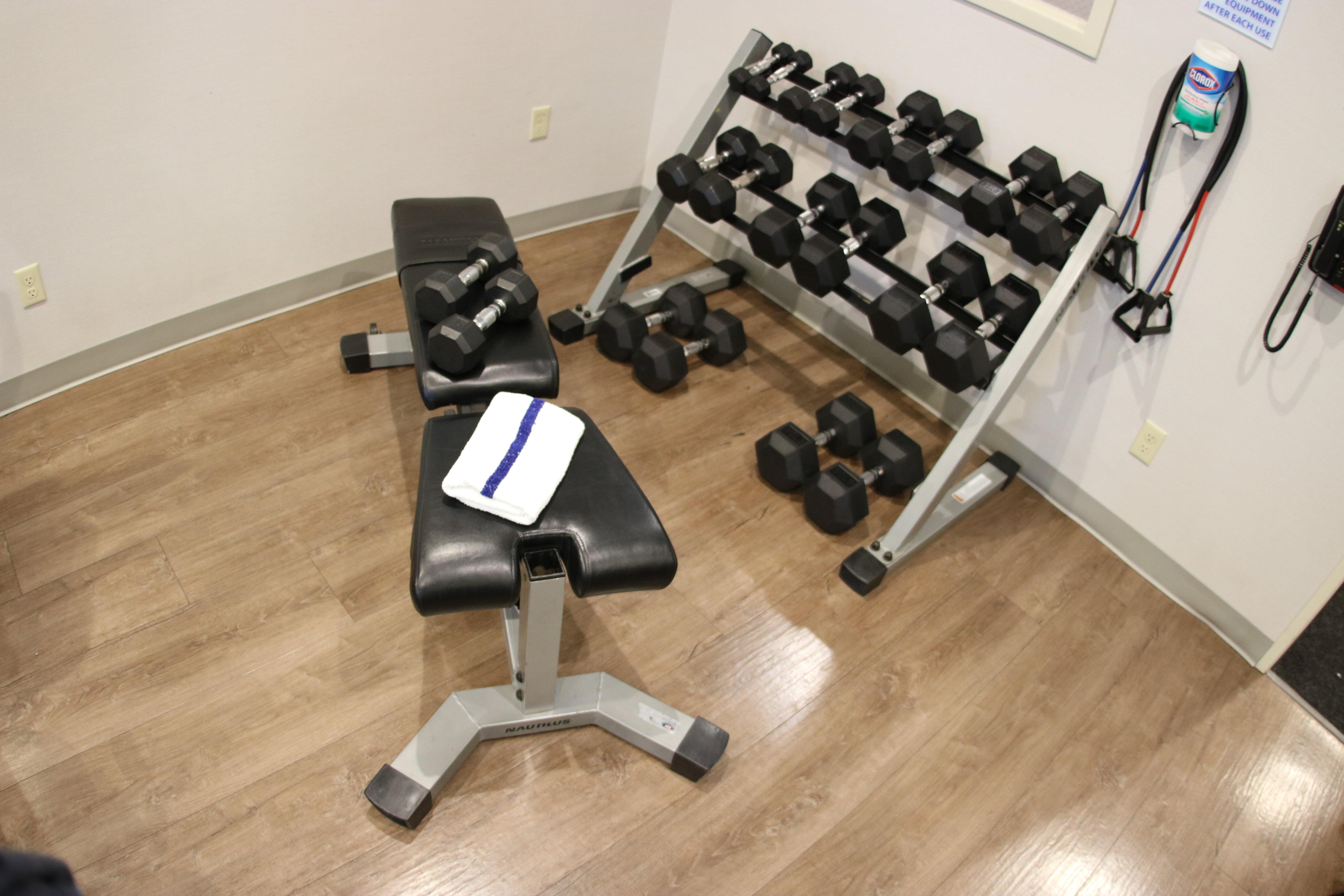 Holiday Inn Express & Suites Cheney By Ihg Buitenkant foto