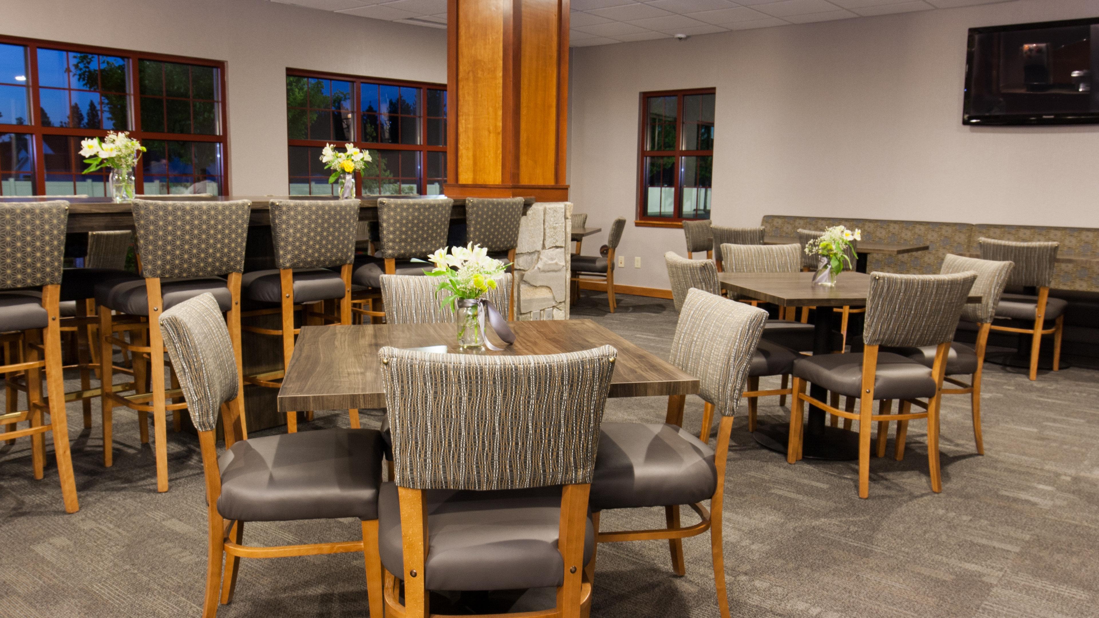 Holiday Inn Express & Suites Cheney By Ihg Buitenkant foto