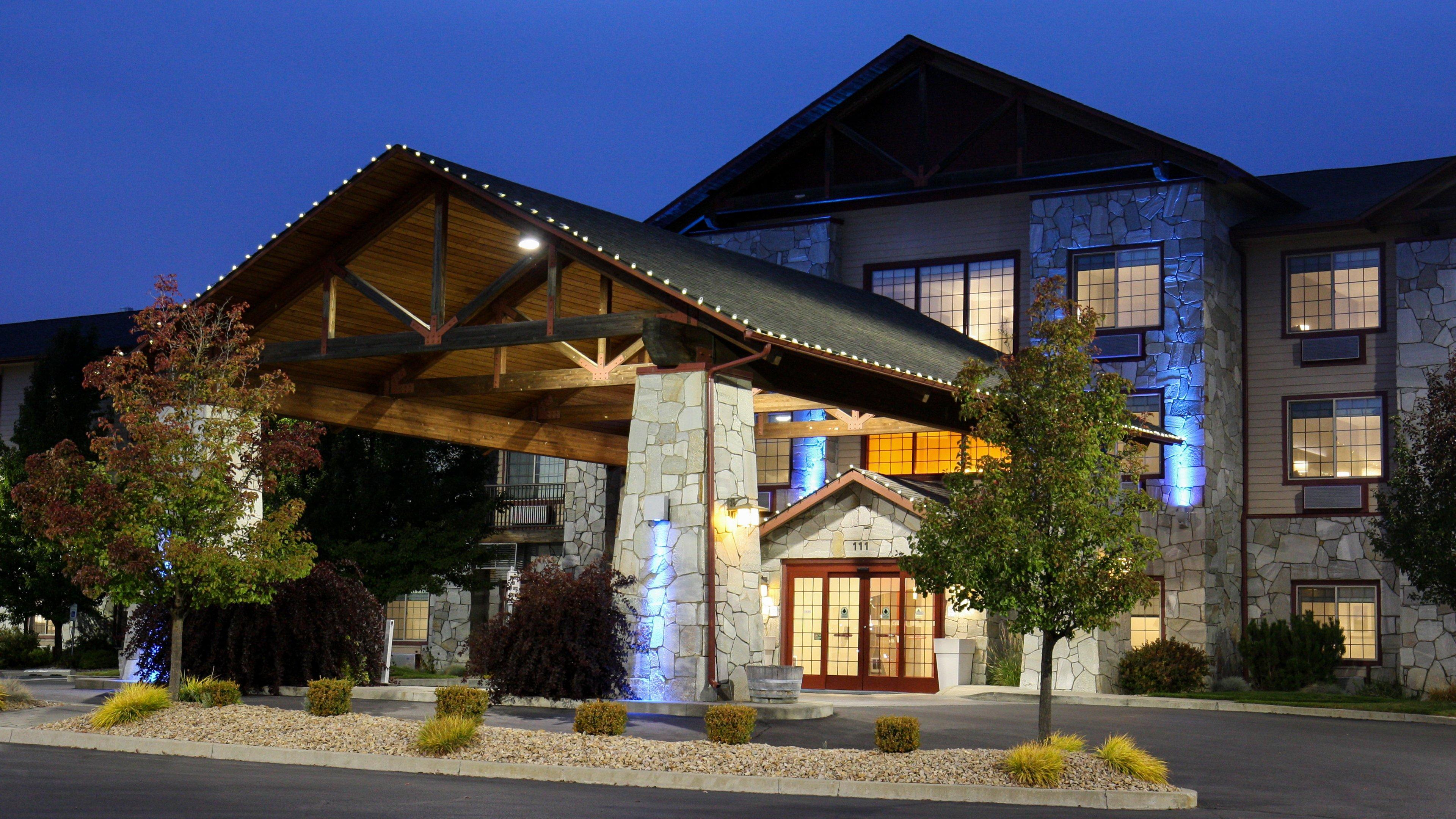 Holiday Inn Express & Suites Cheney By Ihg Buitenkant foto